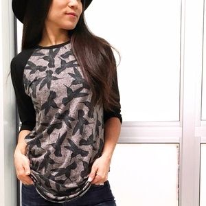 Lularoe Randy Raglan Top
